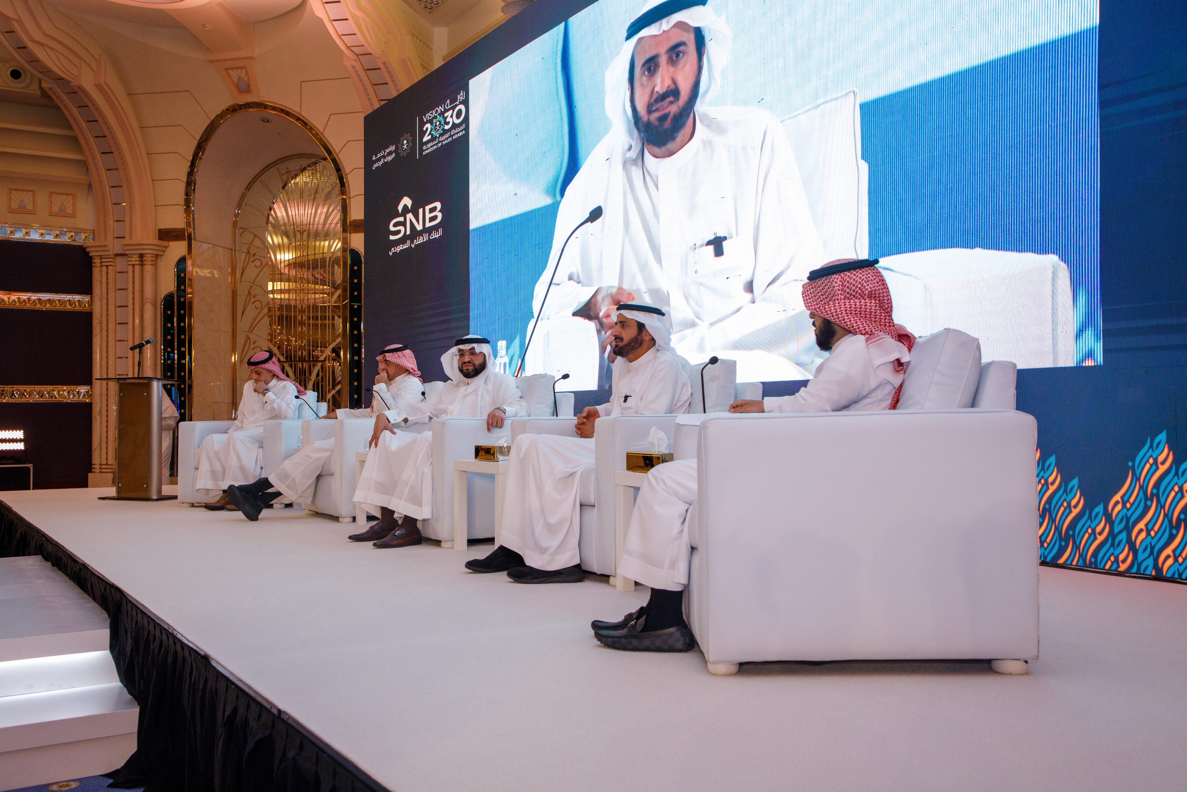 المقابلات والبودكاست